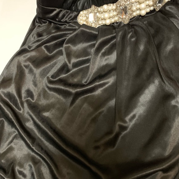 Sexy Little Black Dress! - Picture 7 of 7